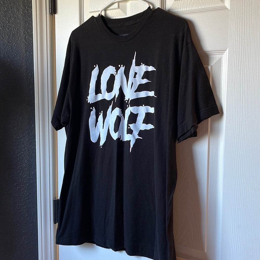 Lone wolf Tee - the drive clothing co.